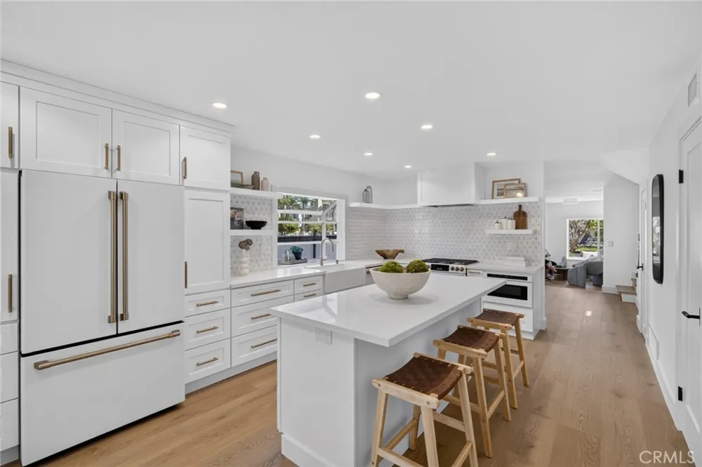 427 21st Street Huntington Beach, CA 92648