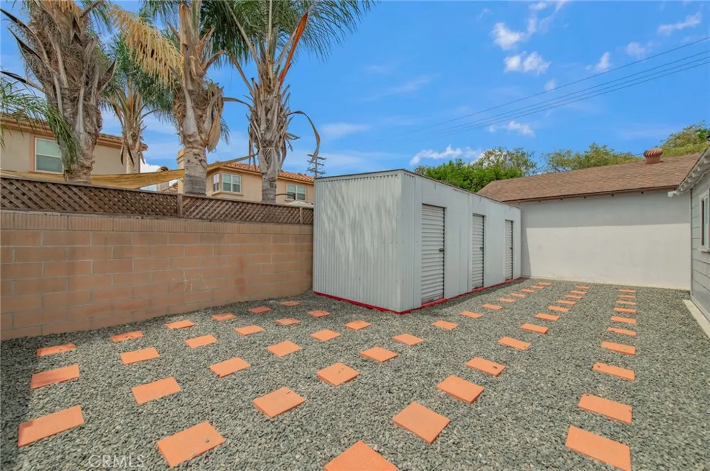 1893 Saint Louis Signal Hill, CA 90755