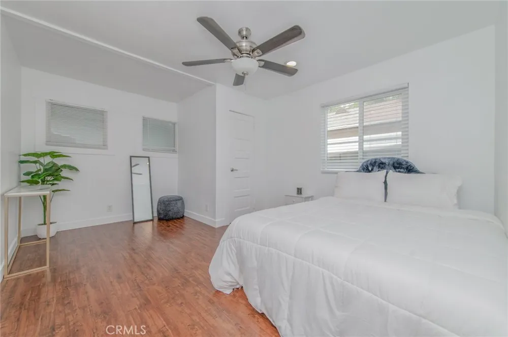 1893 Saint Louis Signal Hill, CA 90755