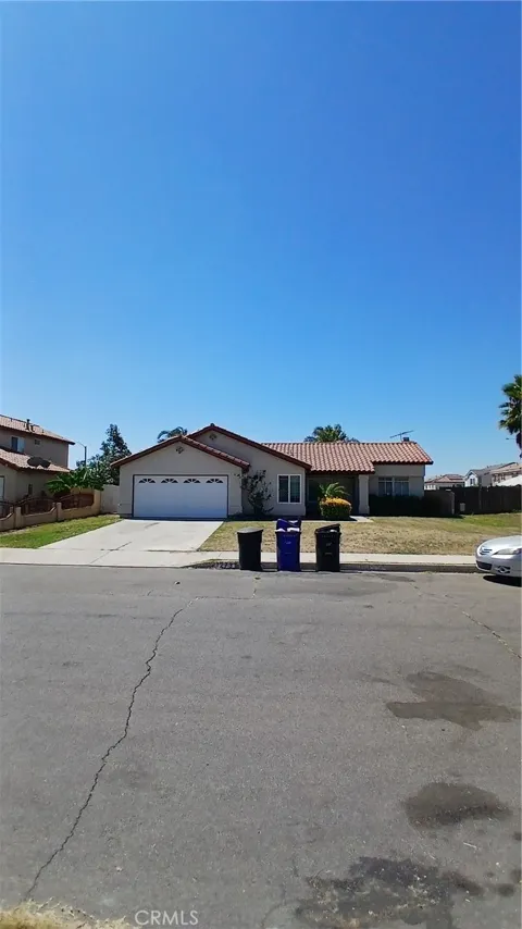 1273 W Woodcrest