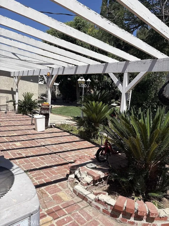 16841 lahey Granada Hills, CA 91344