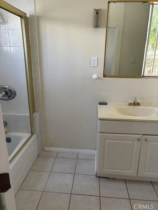 16841 lahey Granada Hills, CA 91344