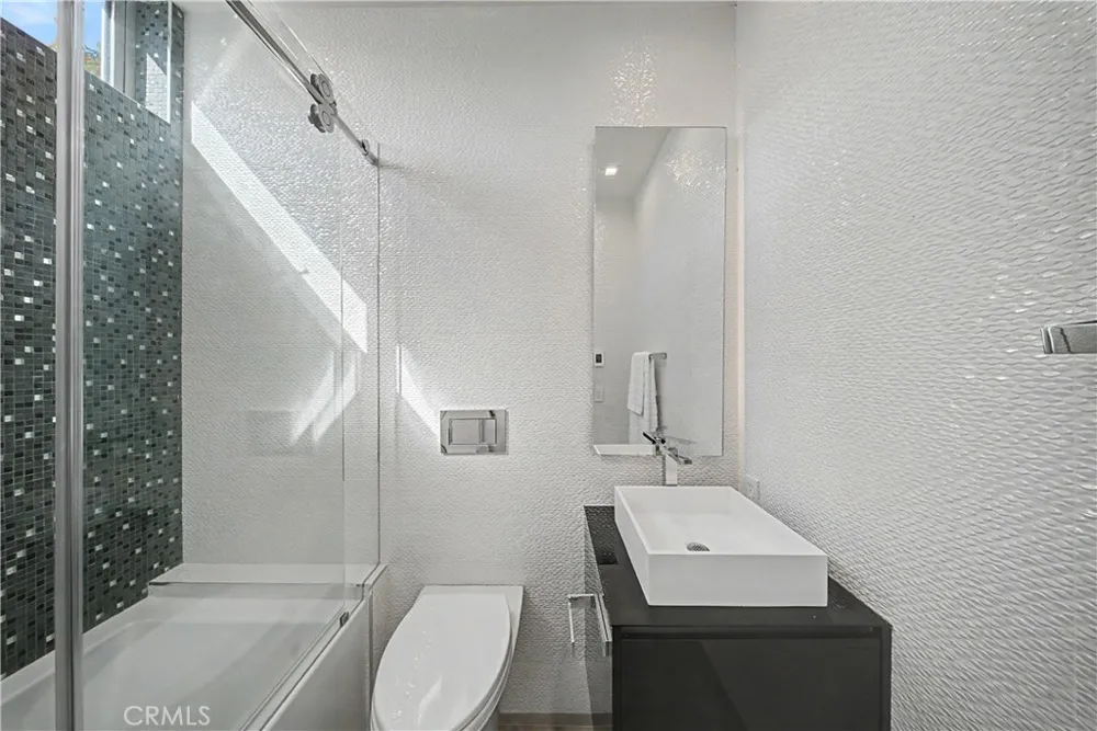 9459 Beverly Crest Beverly Hills, CA 90210