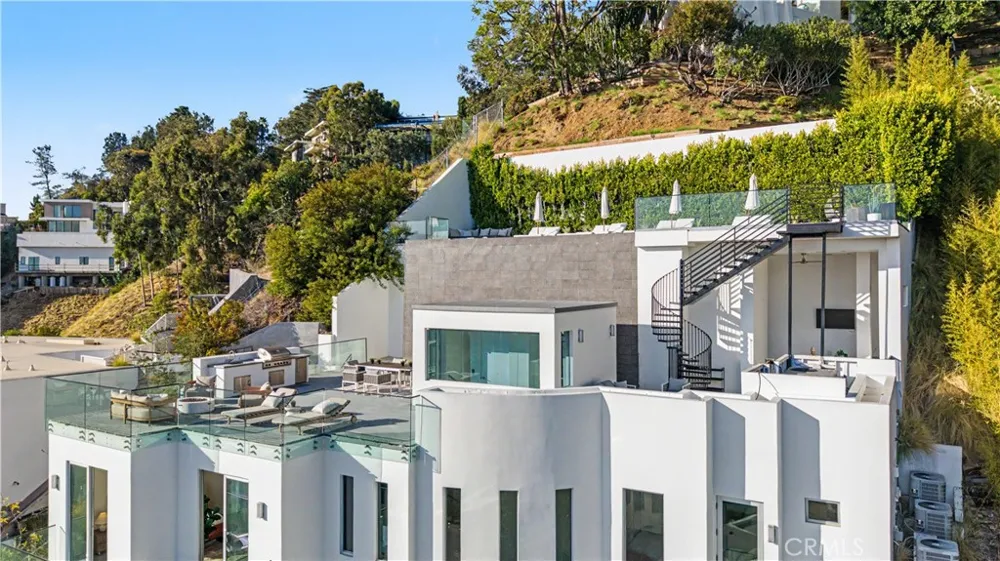 9459 Beverly Crest Beverly Hills, CA 90210