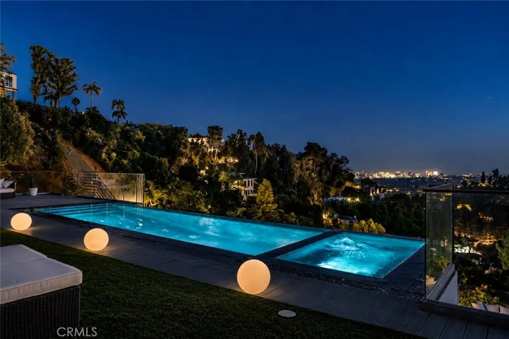 9459 Beverly Crest Beverly Hills, CA 90210