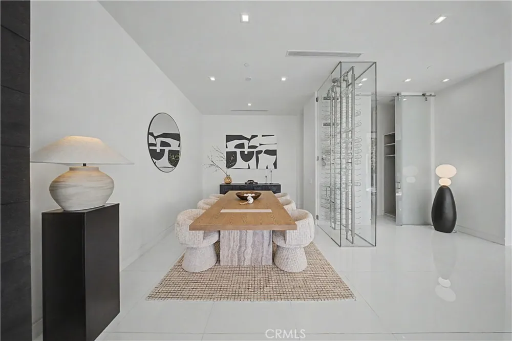 9459 Beverly Crest Beverly Hills, CA 90210