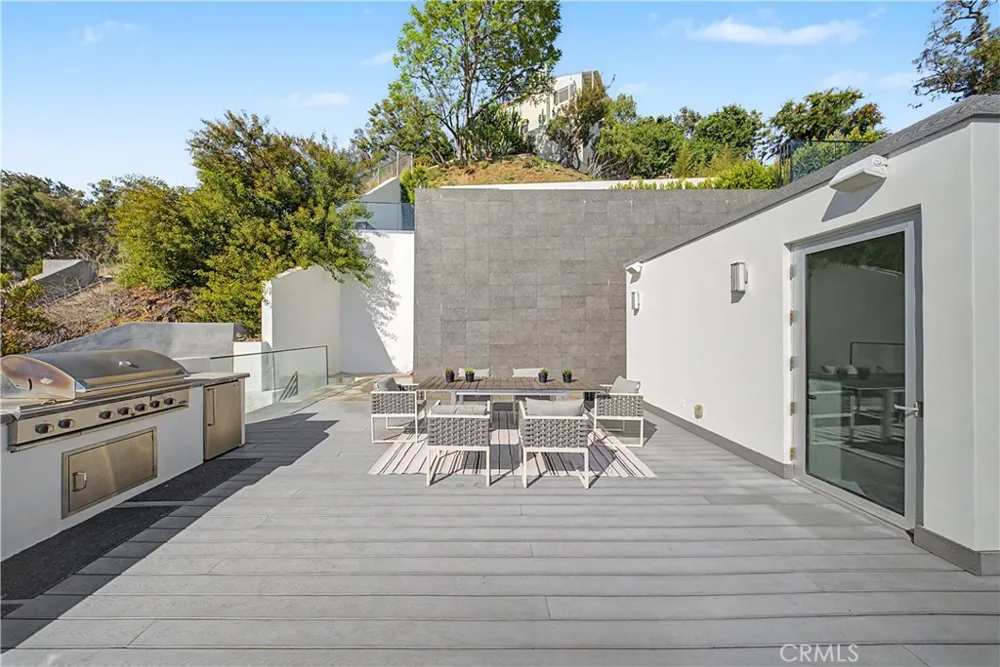 9459 Beverly Crest Beverly Hills, CA 90210