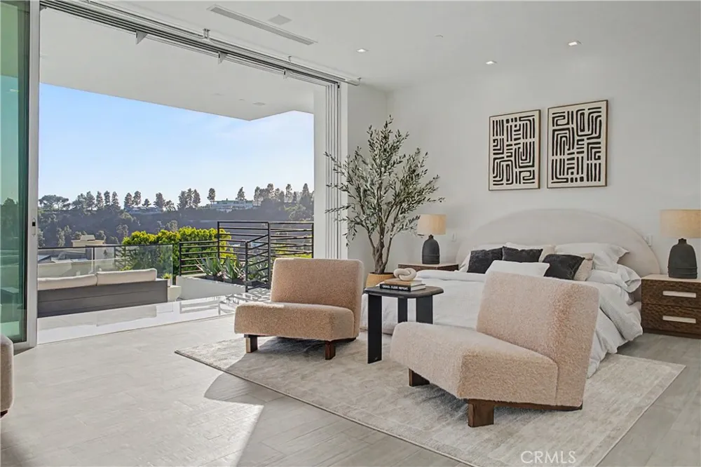 9459 Beverly Crest Beverly Hills, CA 90210