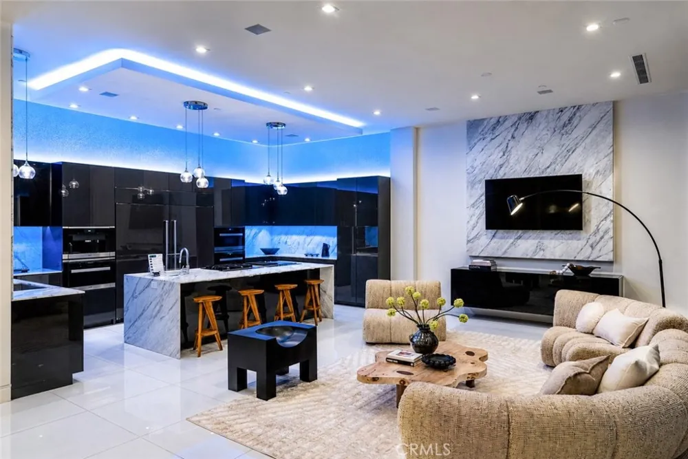 9459 Beverly Crest Beverly Hills, CA 90210