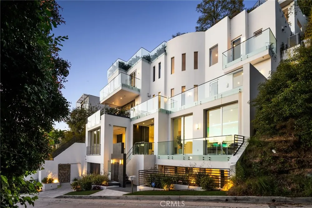 9459 Beverly Crest Beverly Hills, CA 90210