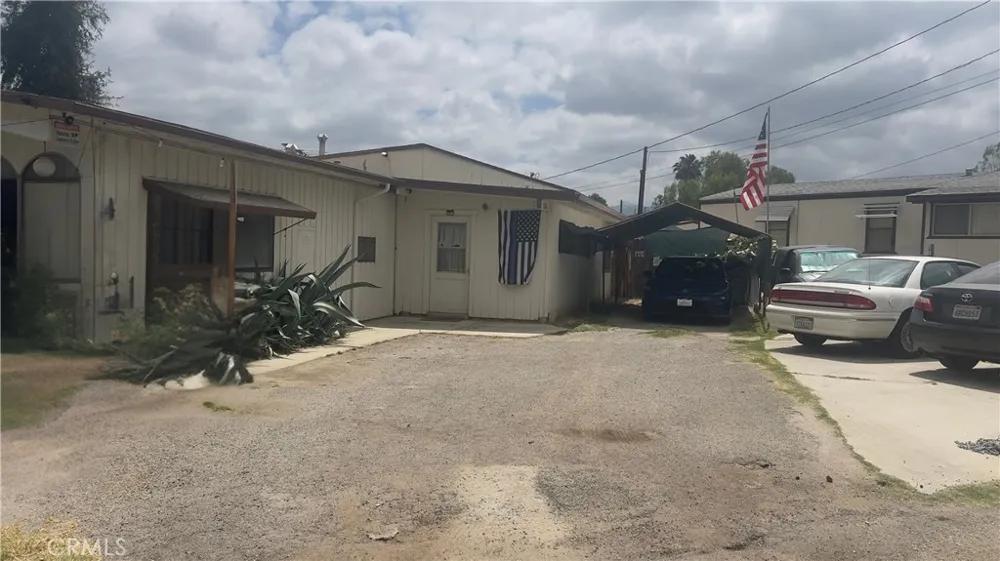 25920 View Hemet, CA 92544