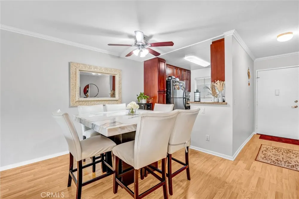 5500 Owensmouth Ave #122 Woodland Hills, CA 91367