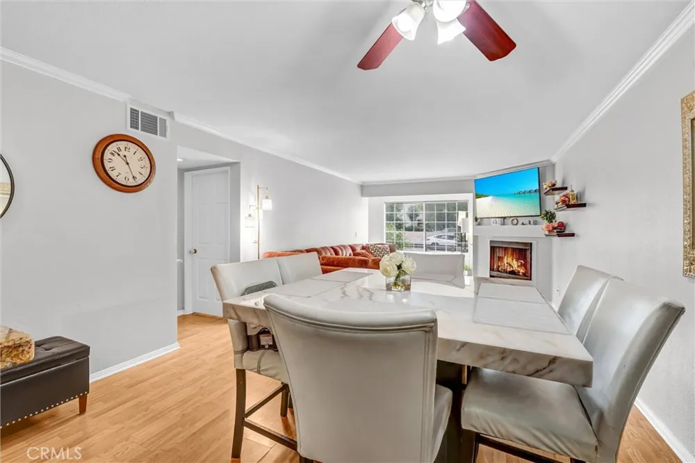 5500 Owensmouth Ave #122 Woodland Hills, CA 91367