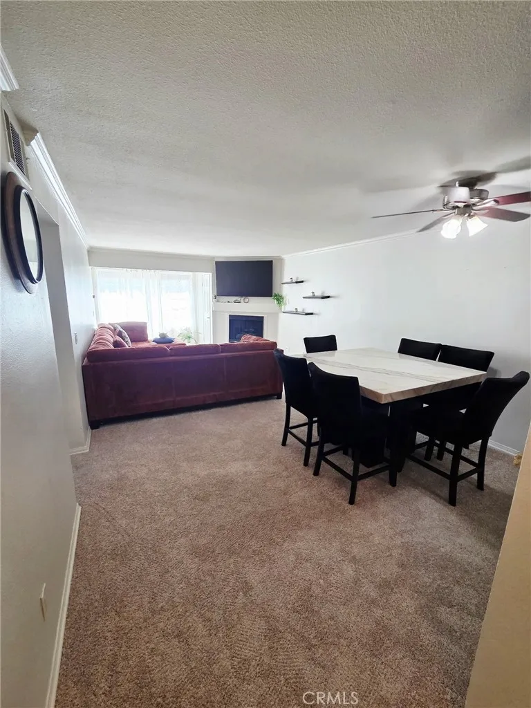 5500 Owensmouth Ave #122 Woodland Hills, CA 91367