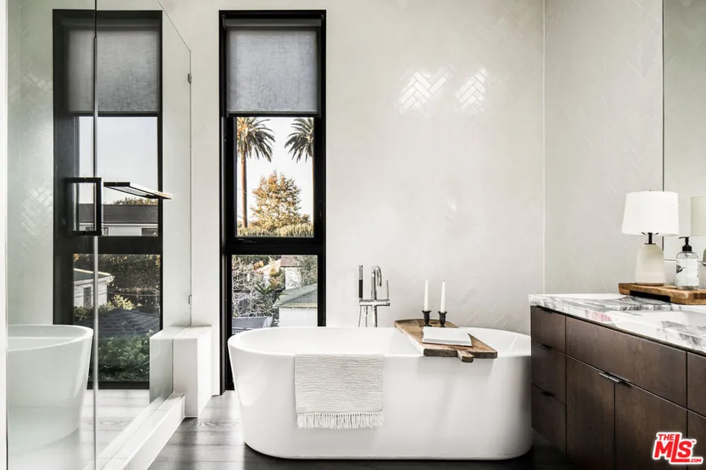 2013 Louella Avenue Venice, CA 90291