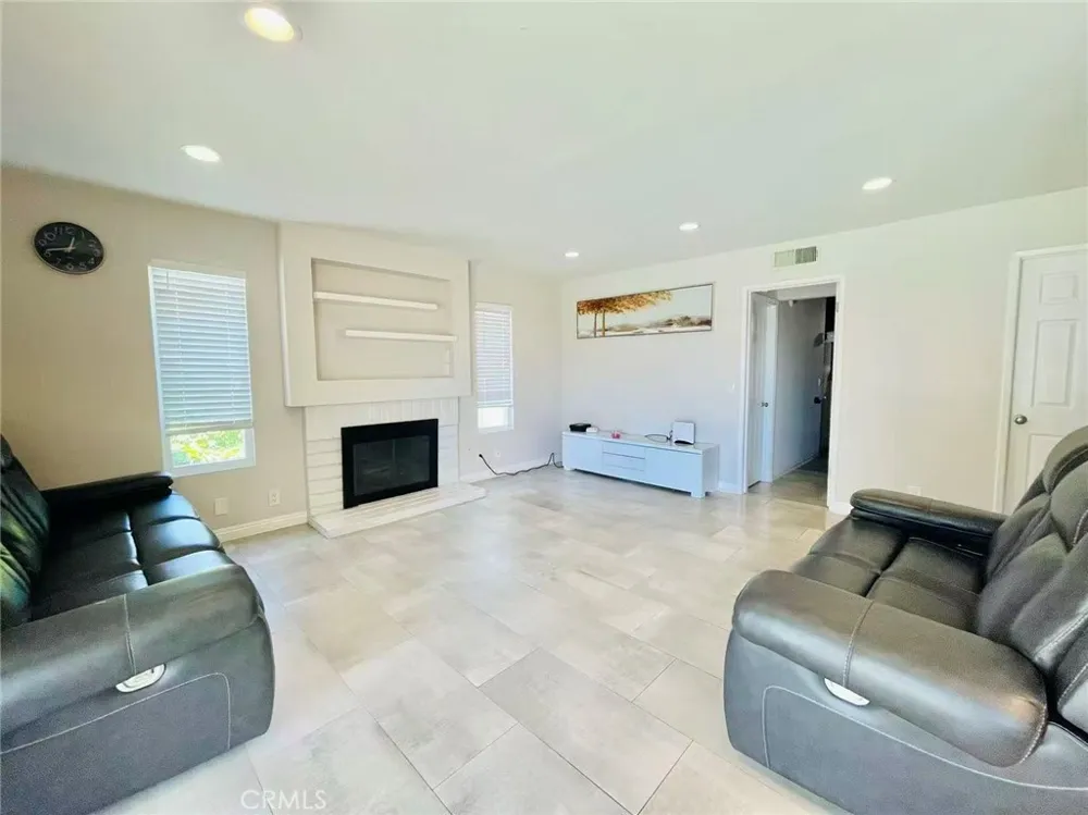 20431 Huntcliff Walnut, CA 91789