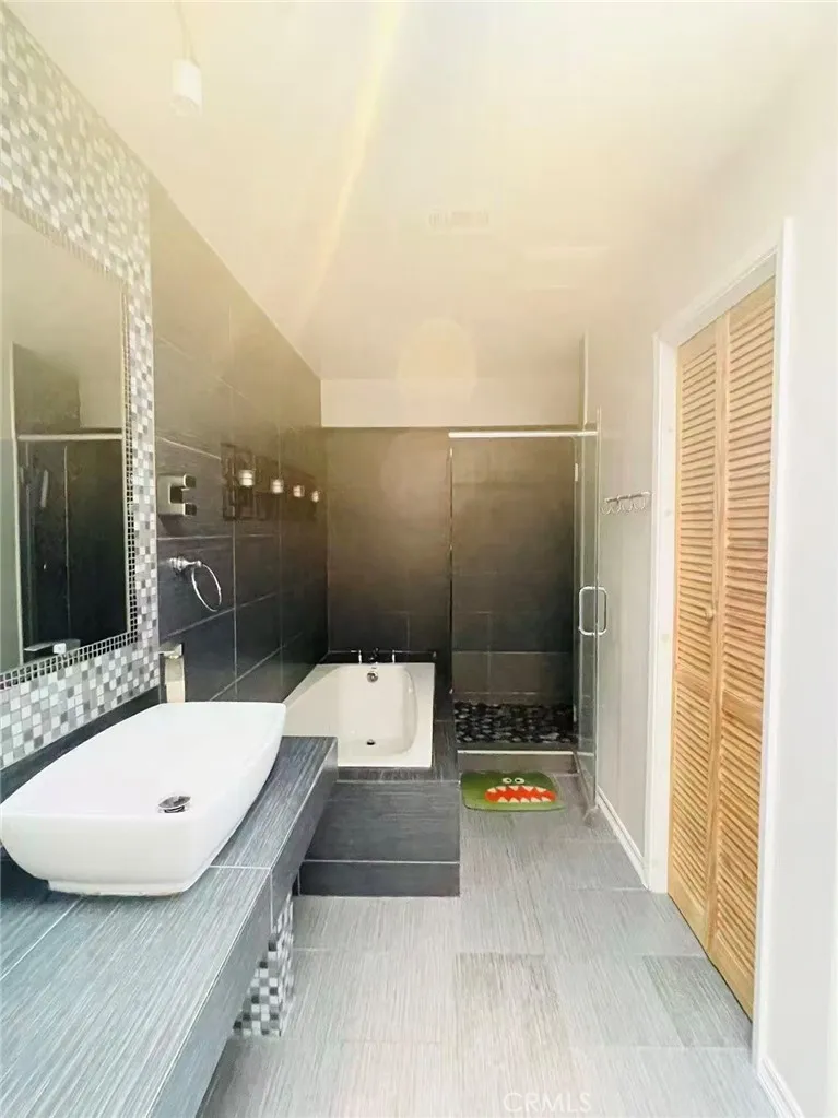 20431 Huntcliff Walnut, CA 91789