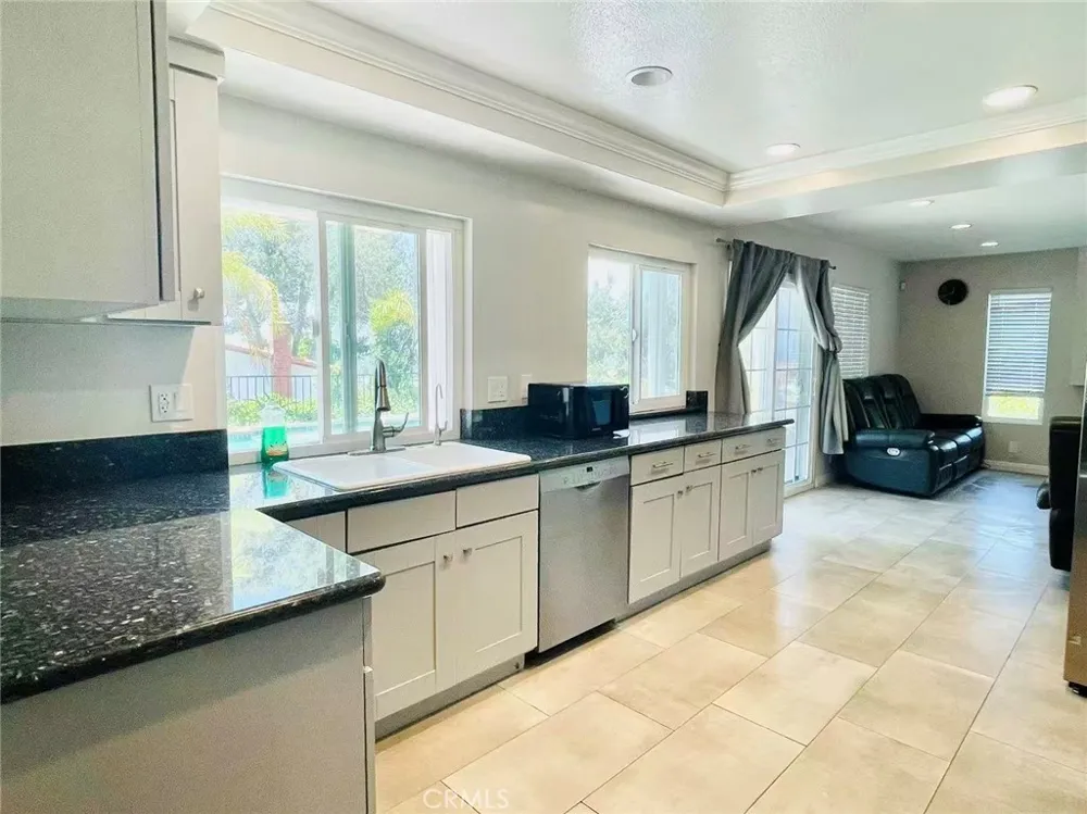 20431 Huntcliff Walnut, CA 91789
