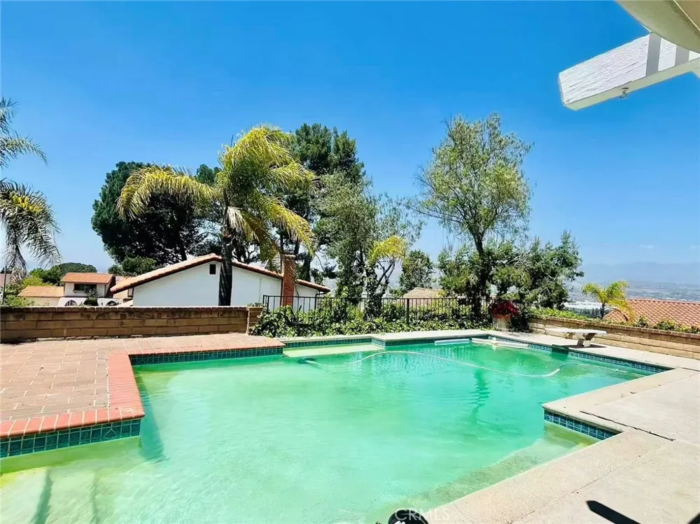20431 Huntcliff Walnut, CA 91789
