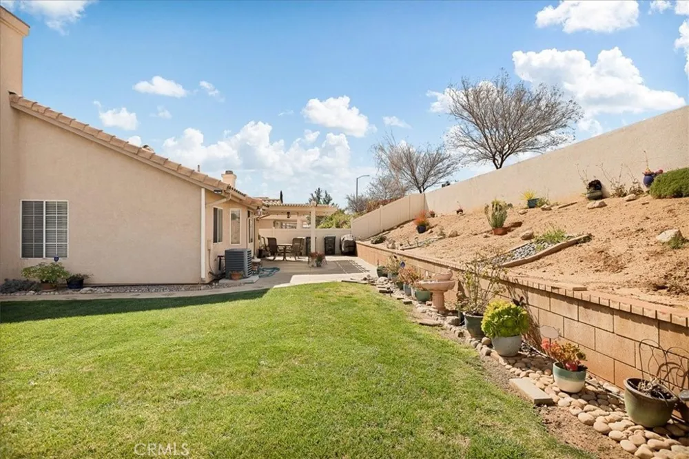 625 S Shinecock Banning, CA 92220