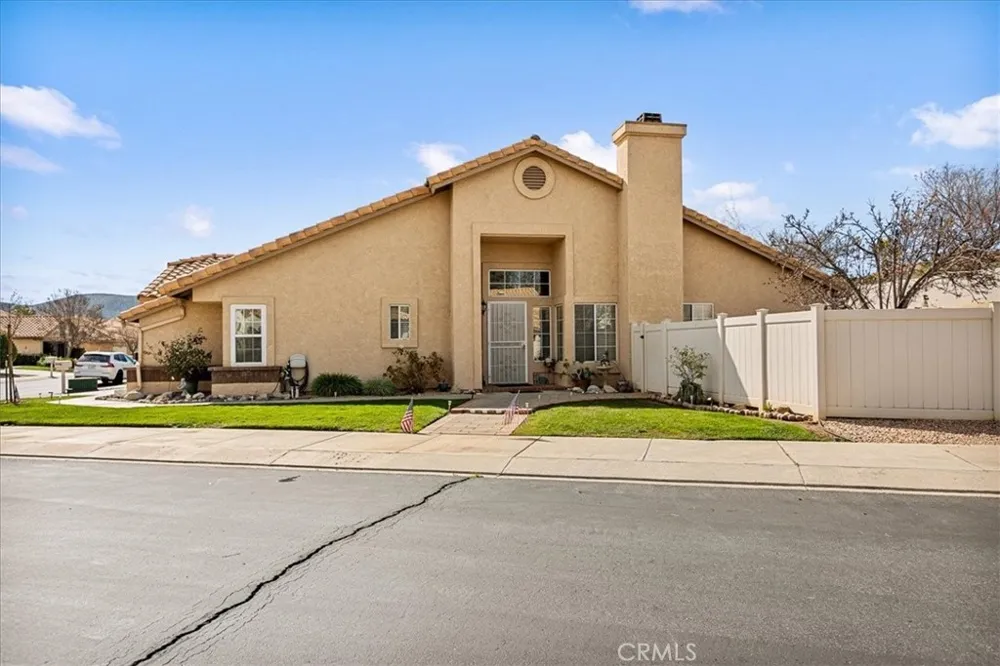 625 S Shinecock Banning, CA 92220