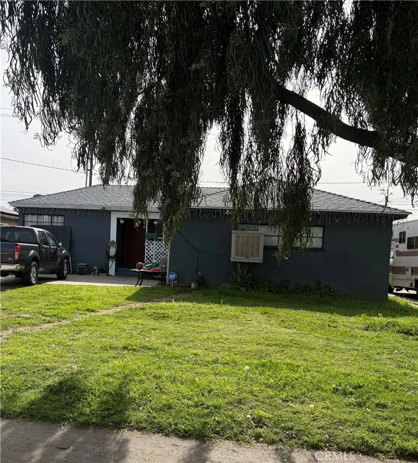 713 W B Ontario, CA 91762