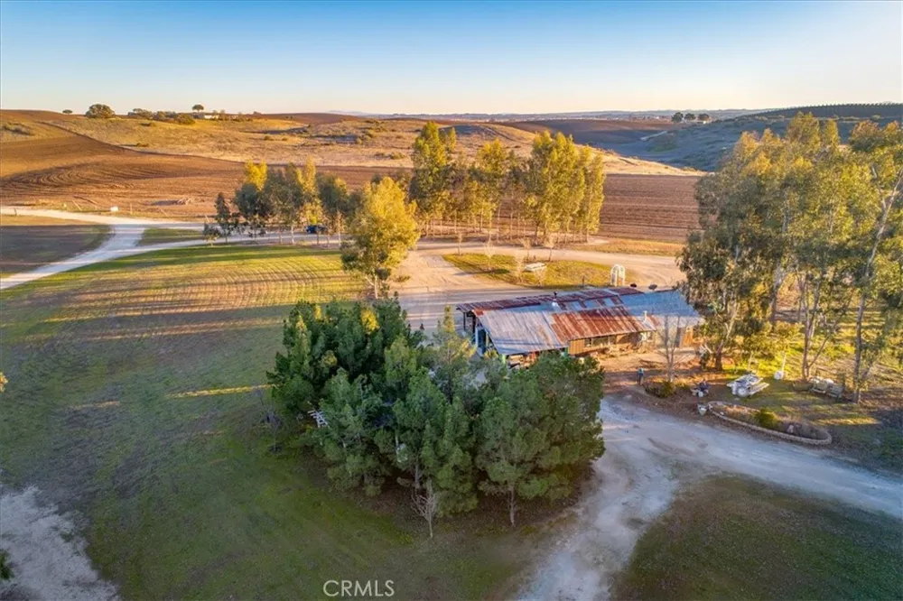 7201 Airport Road Paso Robles, CA 93446