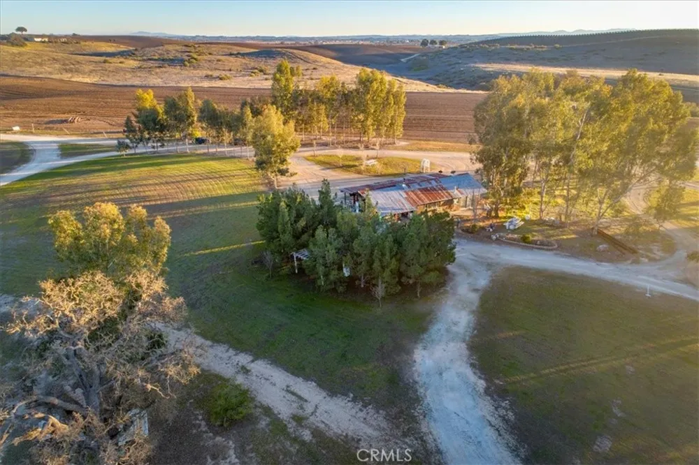 7201 Airport Road Paso Robles, CA 93446