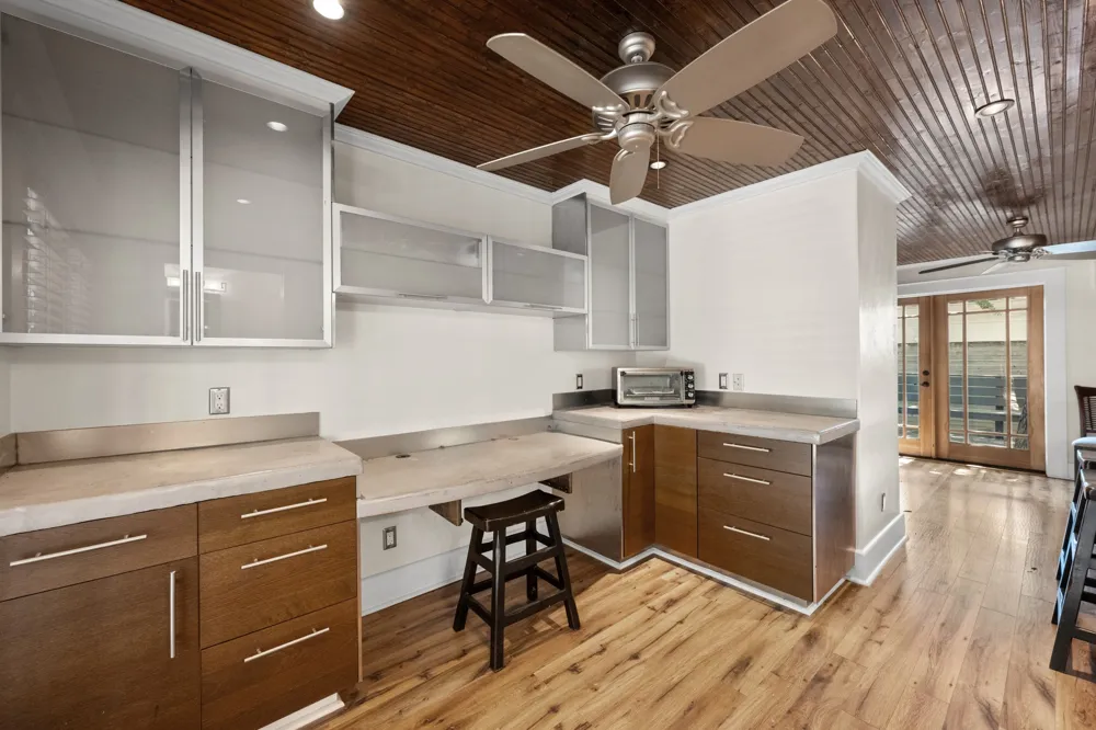 1309 W 10th Street Austin, TX 78703