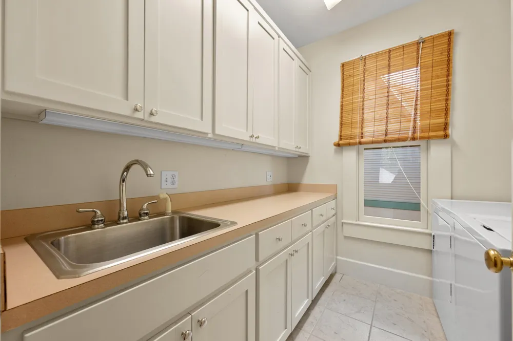 1309 W 10th Street Austin, TX 78703