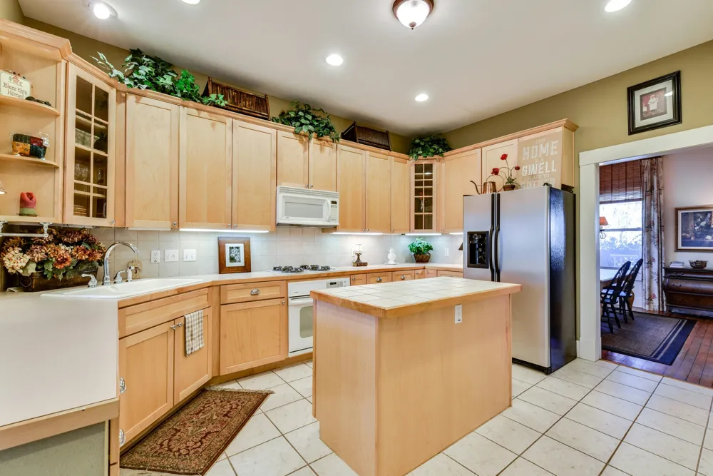 1309 W 10th Street Austin, TX 78703