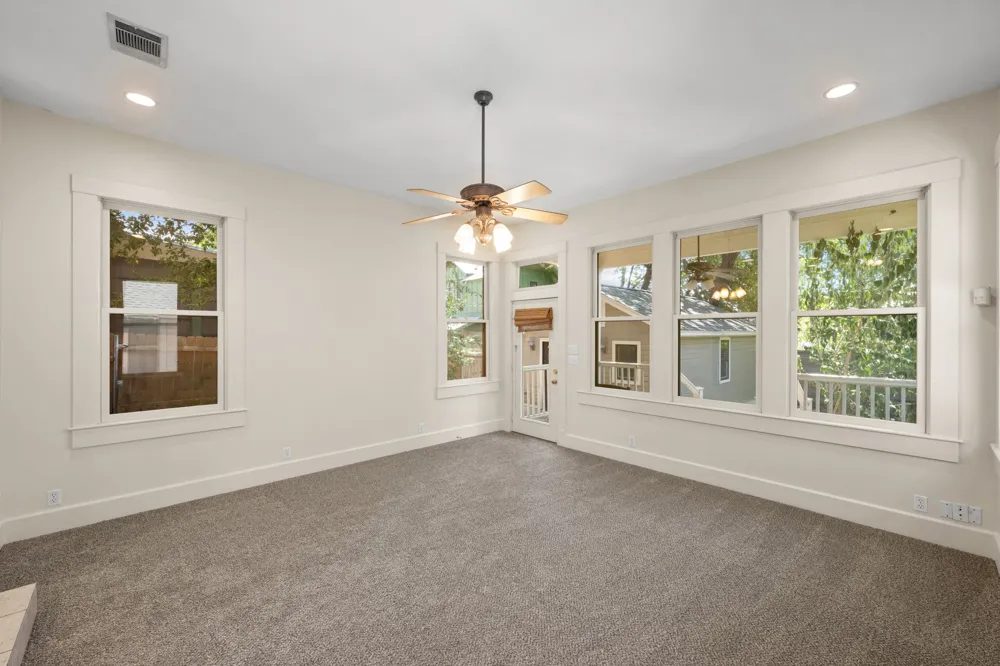 1309 W 10th Street Austin, TX 78703