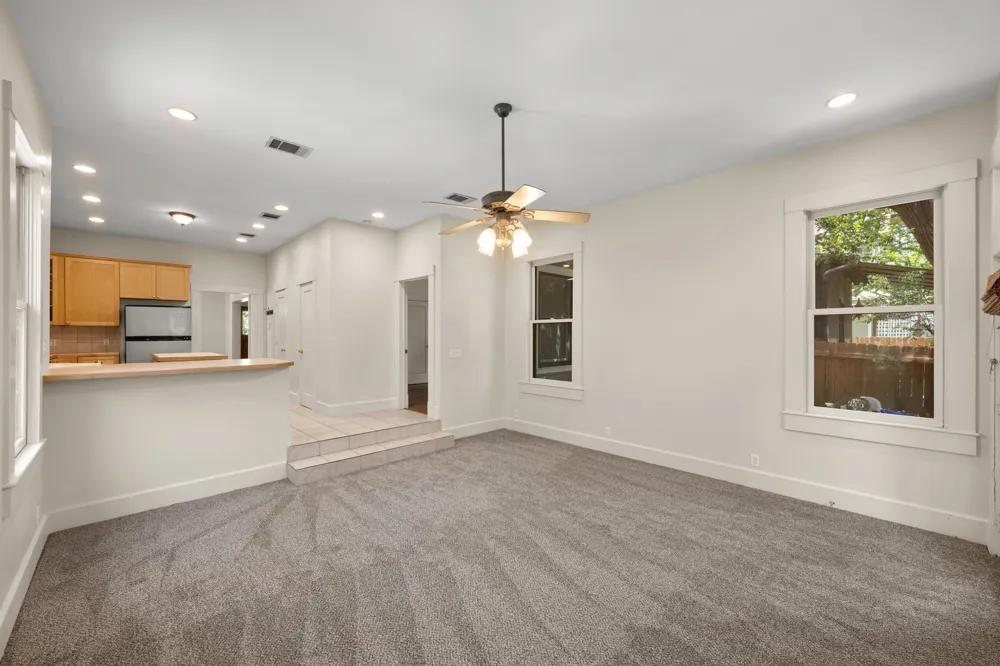 1309 W 10th Street Austin, TX 78703