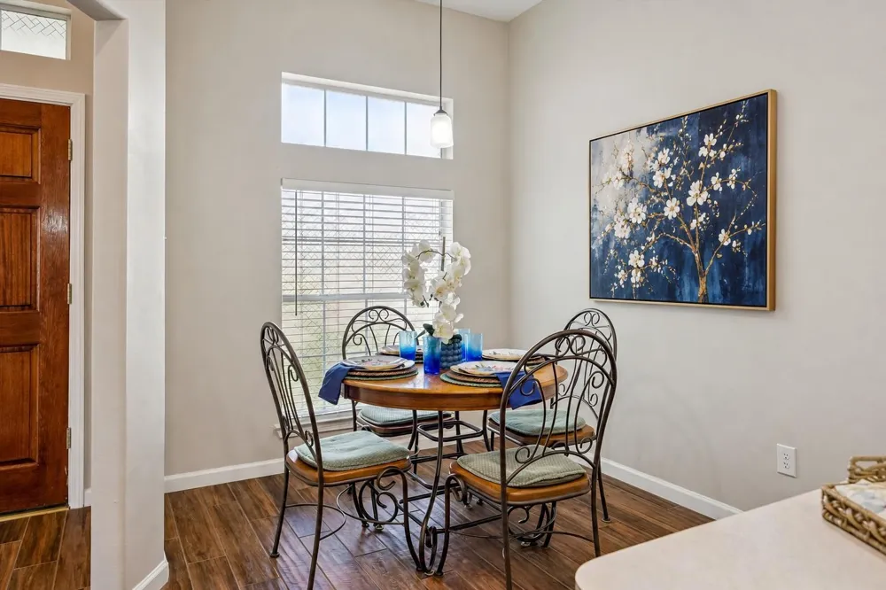 202 Meadowhill Lane League City, TX 77539