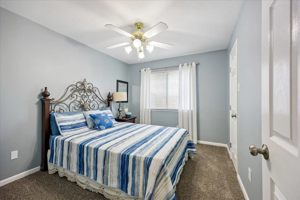 202 Meadowhill Lane League City, TX 77539