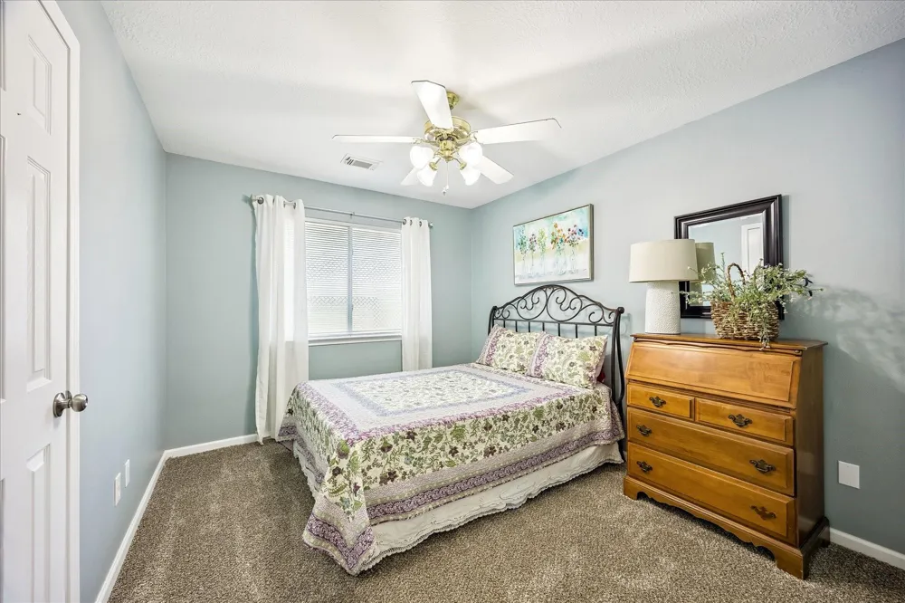 202 Meadowhill Lane League City, TX 77539