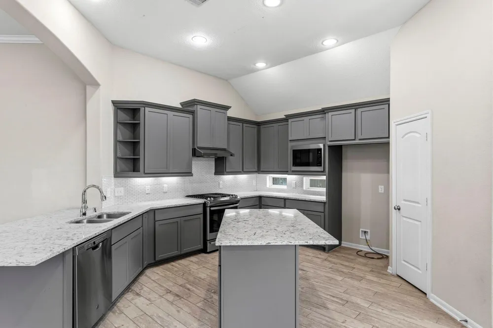 208 Capriccio Lane Montgomery, TX 77316