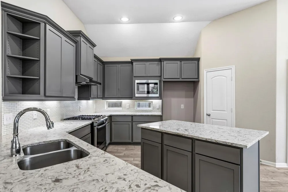 208 Capriccio Lane Montgomery, TX 77316