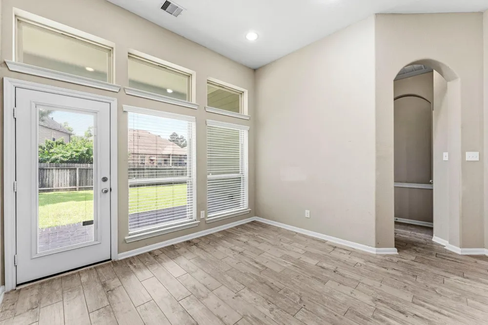208 Capriccio Lane Montgomery, TX 77316