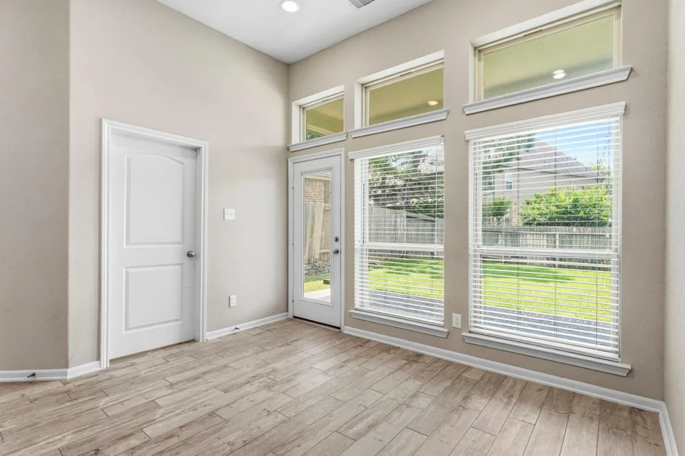 208 Capriccio Lane Montgomery, TX 77316