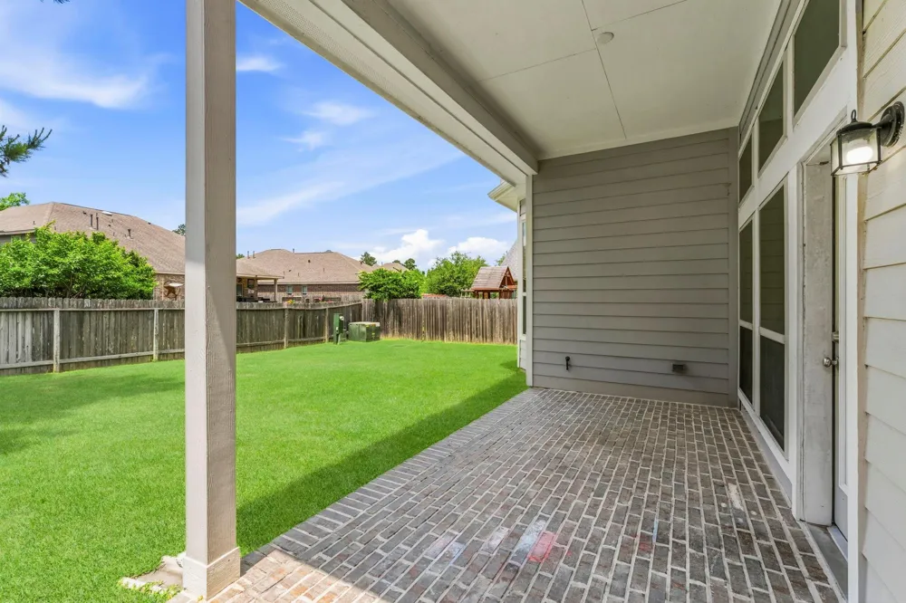 208 Capriccio Lane Montgomery, TX 77316