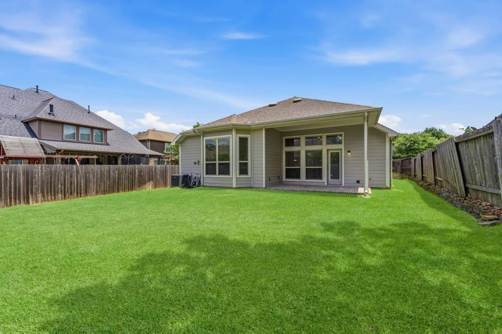 208 Capriccio Lane Montgomery, TX 77316