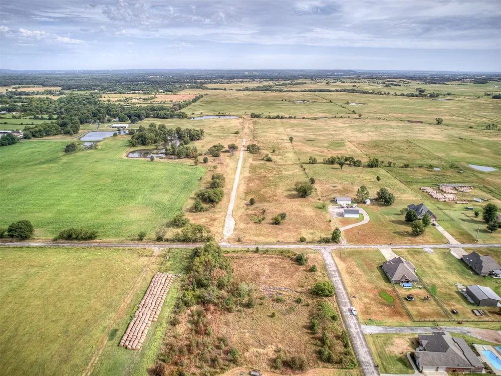 30050 S Maxine Avenue Inola, OK 74036