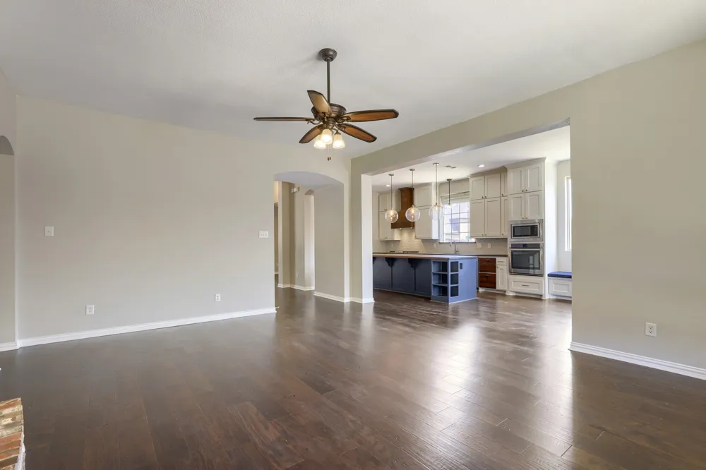6919 Navigation Drive Grand Prairie, TX 75054