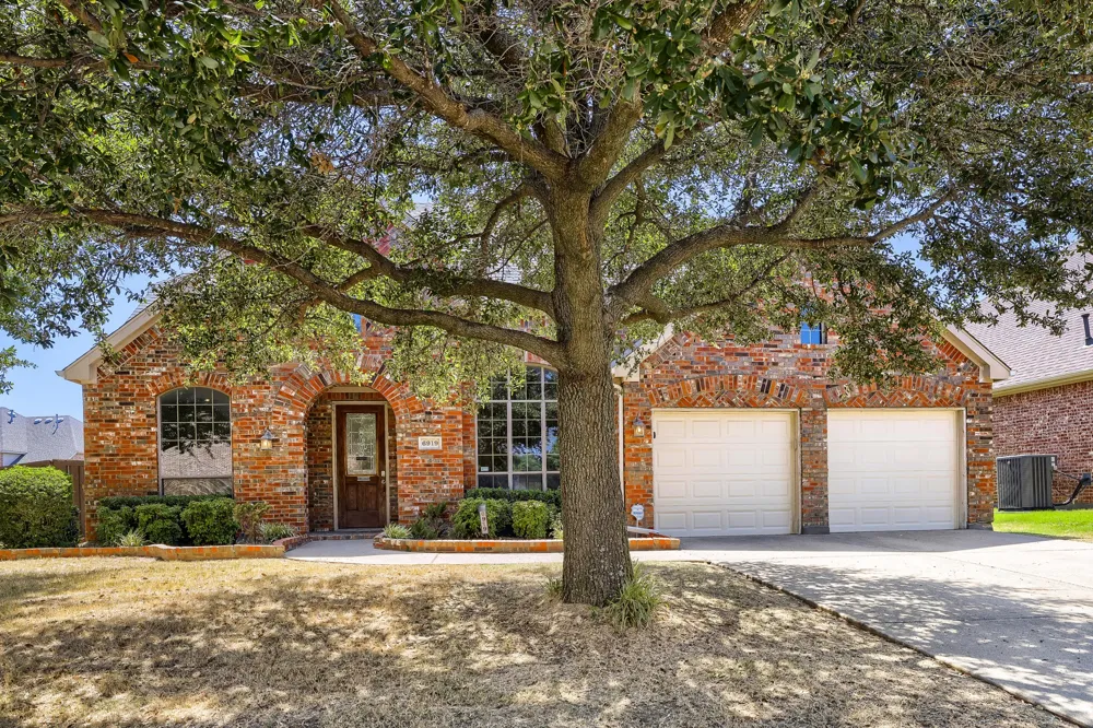 6919 Navigation Drive Grand Prairie, TX 75054