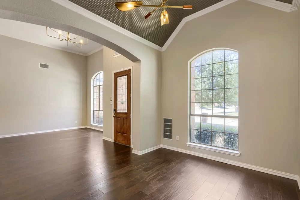 6919 Navigation Drive Grand Prairie, TX 75054