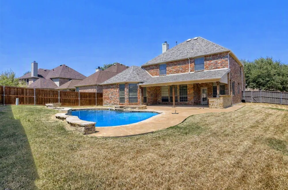 6919 Navigation Drive Grand Prairie, TX 75054