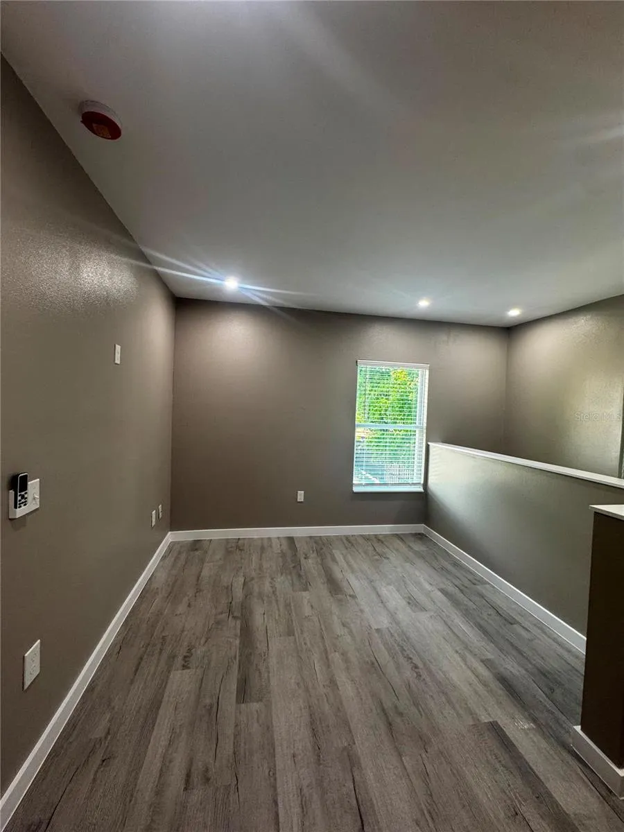 327 AVENUE J SE Winter Haven, FL 33880