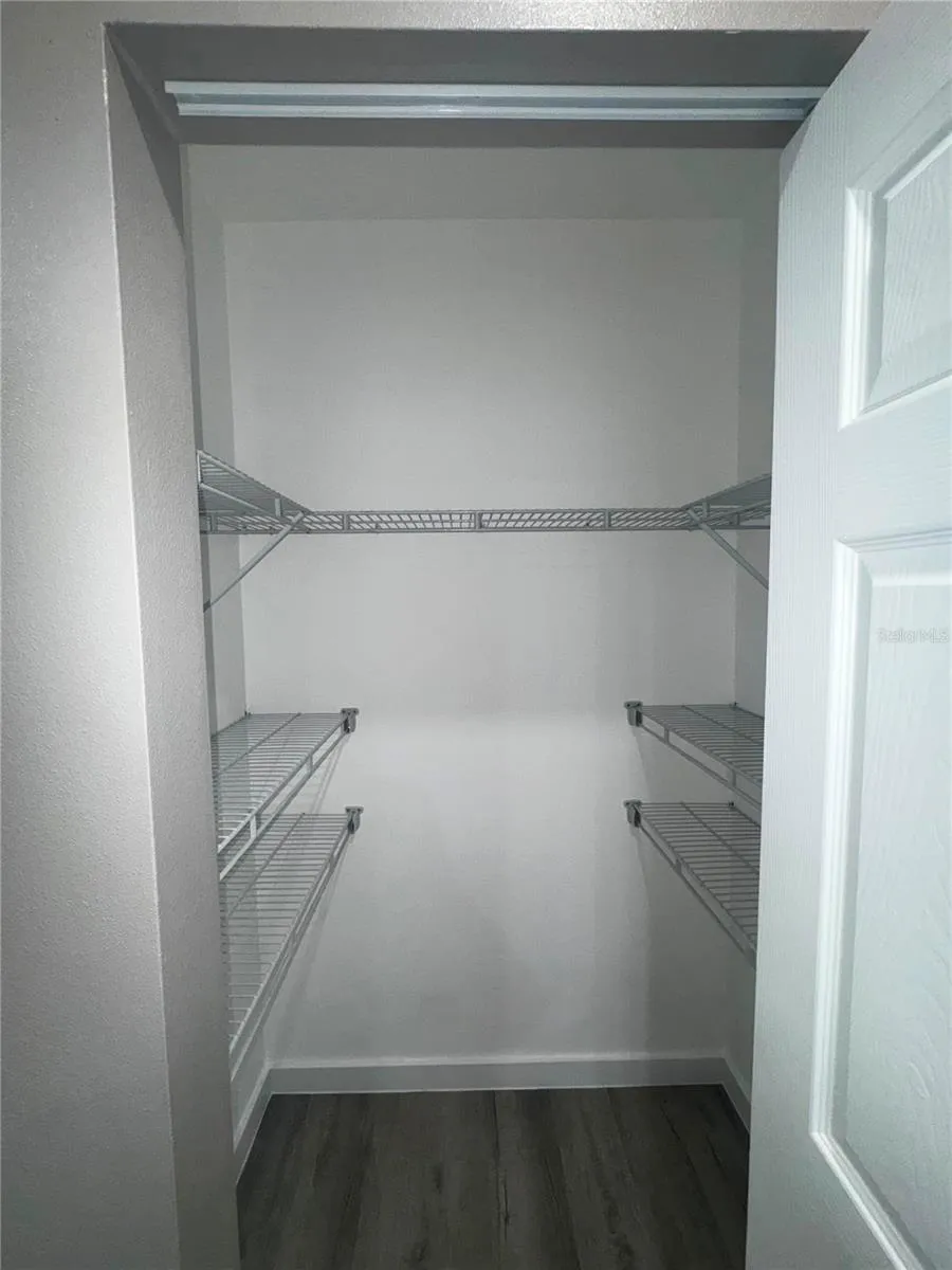 327 AVENUE J SE Winter Haven, FL 33880