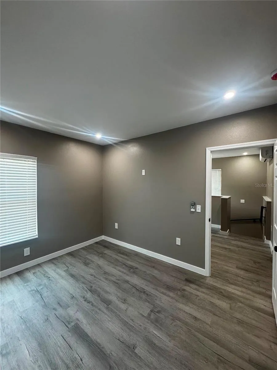 327 AVENUE J SE Winter Haven, FL 33880
